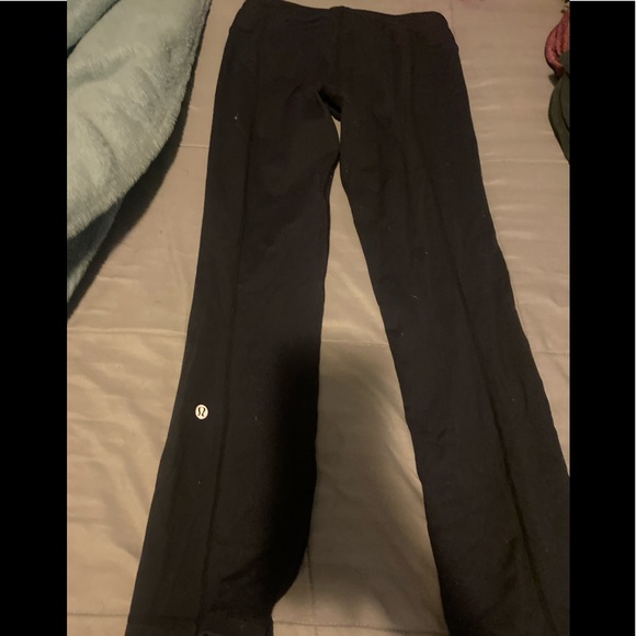 Size 4 - Picture 1 of 2